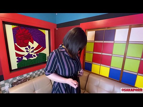 ❤️ O bonitinho japonês de mamas grandes se masturba com brinquedos sexuais e tem um orgasmo. Ela fala em uma entrevista sobre sua experiência fodida. Mamas enormes e ratas peludas gemendo alto. Osakaporn Porno vídeo em pt-br.hentaisaturn.ru ❌❤